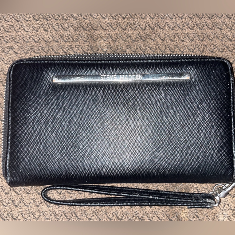 Steve Madden Black Zip-Around Wallet